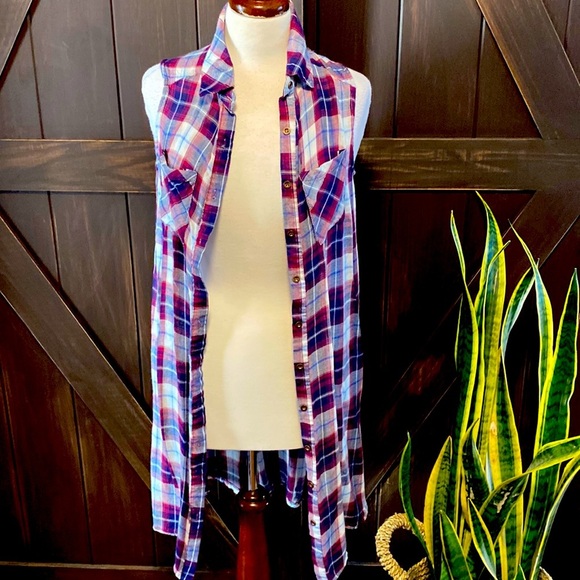 BD Collection Large Light Weigh Blue and Purple Sleeve oversized Button Up - Picture 1 of 9